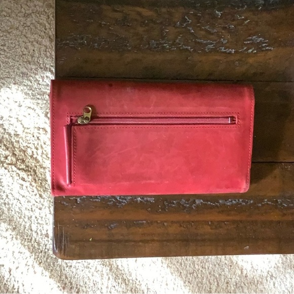 Vintage Coach Red Classic Legacy - Picture 8 of 8